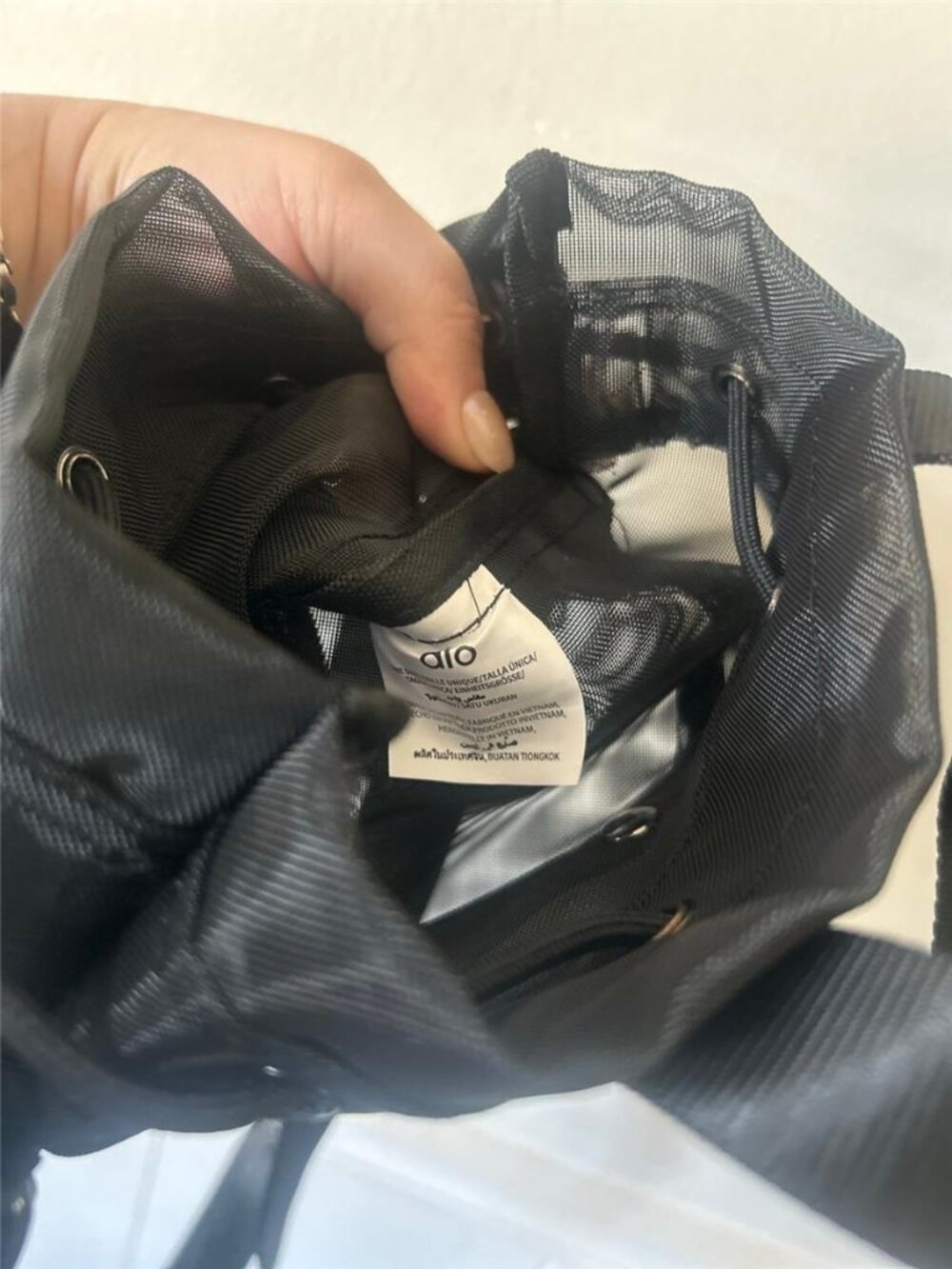 Alo Black Mesh Bucket Cross Body Bag NEW - Picture 11 of 13